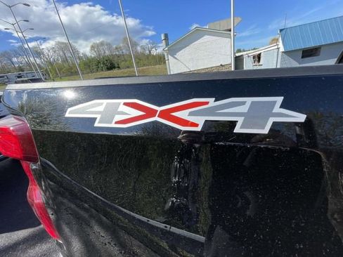 Used 2024 Chevrolet Silverado 1500 Custom w/ Turbomax Blackout Package image 10