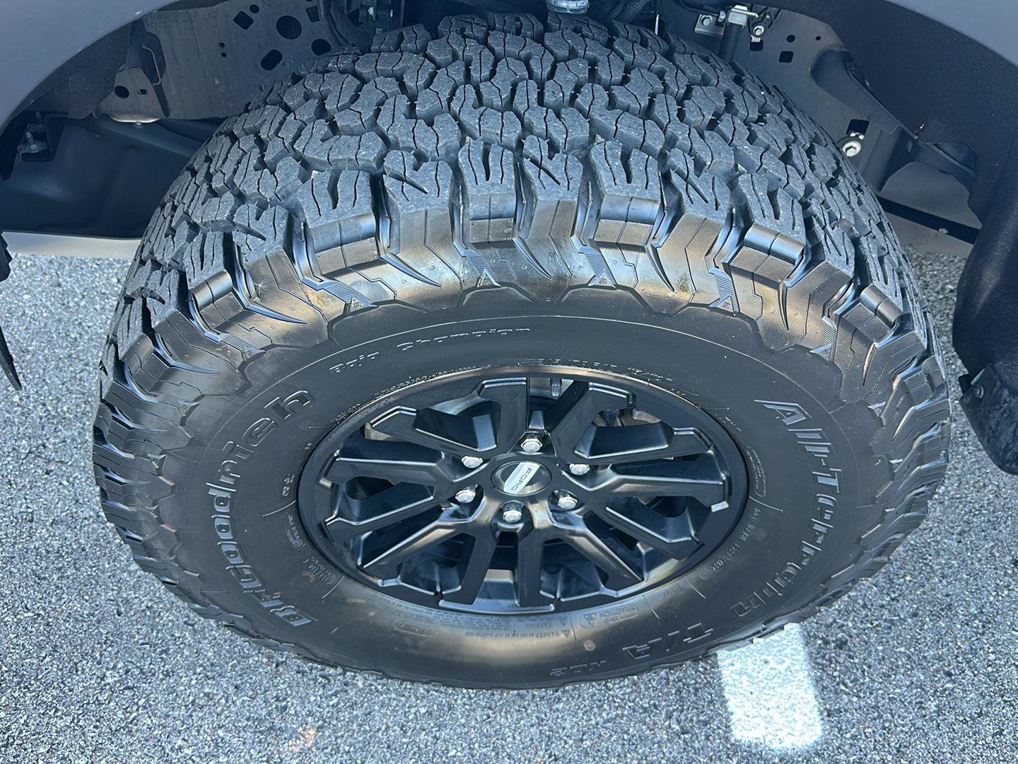 Certified 2025 Ford F150 Raptor AWD/4WD image 9