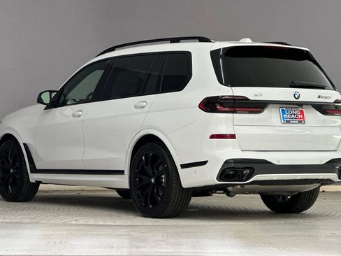 New 2026 BMW X7 M60i w/ Executive Package image 3