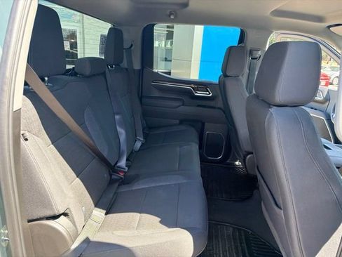 Used 2025 Chevrolet Silverado 1500 LT AWD/4WD image 32