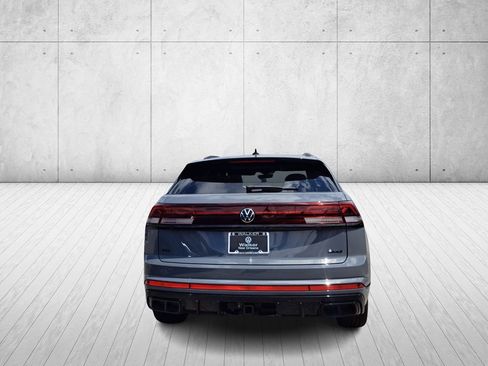 New 2026 Volkswagen Atlas Cross Sport SEL R-Line image 5