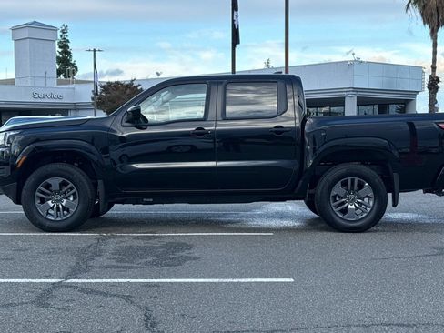 New 2026 Nissan Frontier SV w/ Tow Package AWD/4WD image 9