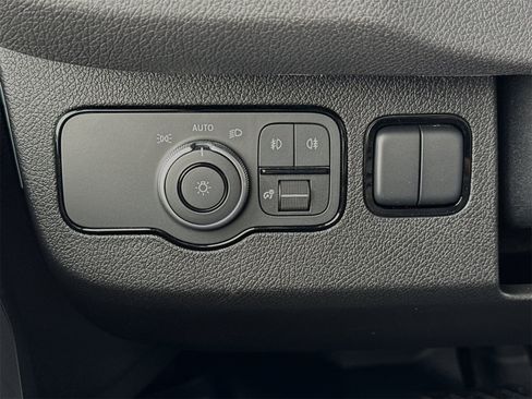 Used 2024 Mercedes-Benz Sprinter 3500 image 31