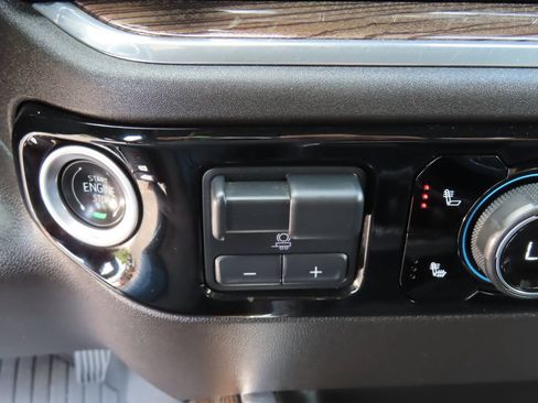 Used 2025 Chevrolet Silverado 2500 LT w/ All Star Edition AWD/4WD image 8
