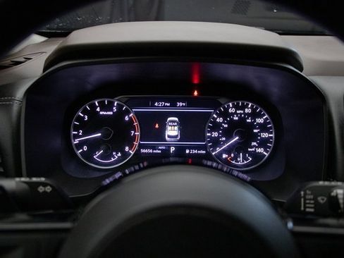 Used 2023 Nissan Rogue SV image 31