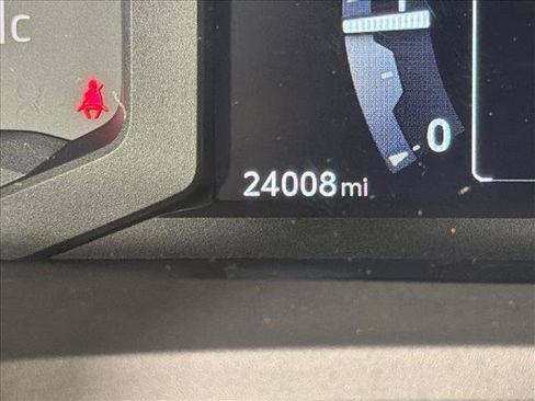 Used 2025 Toyota Tacoma SR5 RWD image 27