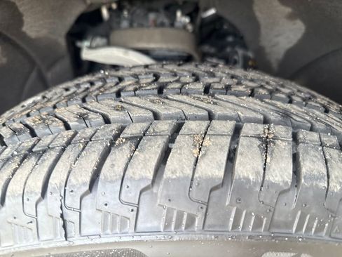 Used 2021 Chevrolet Silverado 1500 Custom image 28