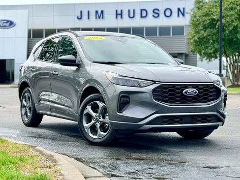 Certified 2024 Ford Escape ST-Line w/ Tech Pack #1 AWD/4WD image 2