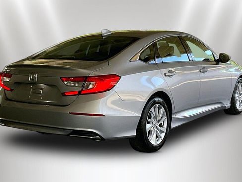 Used 2018 Honda Accord LX image 5