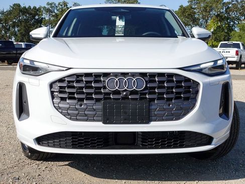 New 2025 Audi Q5 Premium image 4