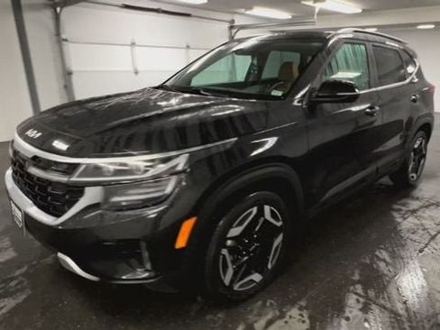 Used 2024 Kia Seltos SX w/ SX Sunroof Package image 4