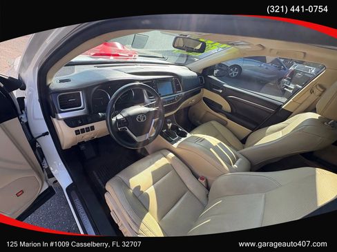 Used 2016 Toyota Highlander Limited image 16