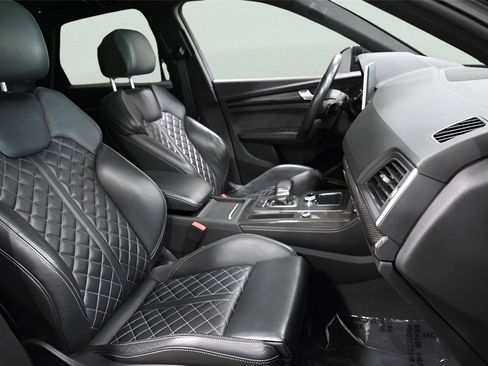 Used 2020 Audi SQ5 Premium Plus w/ Premium Plus Package AWD/4WD image 21