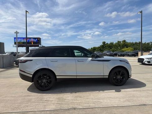 Used 2022 Land Rover Range Rover Velar S image 2