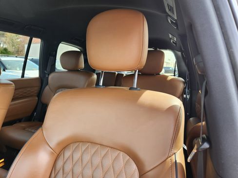 Certified 2024 INFINITI QX80 Sensory w/ Cargo Package AWD/4WD image 11