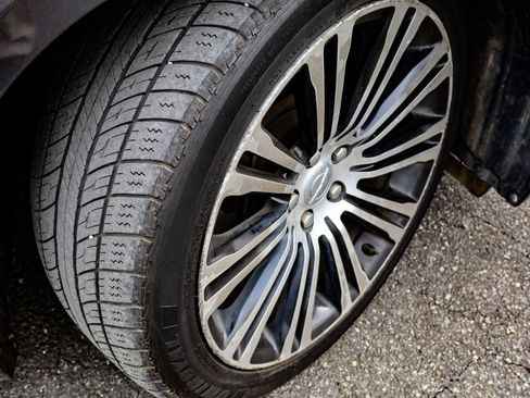 Used 2014 Chrysler 300 S image 39