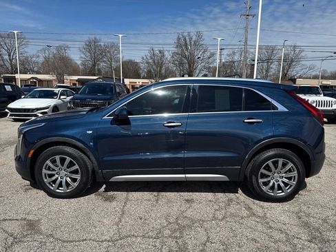 Used 2019 Cadillac XT4 Premium Luxury w/ Cold Weather Package image 4