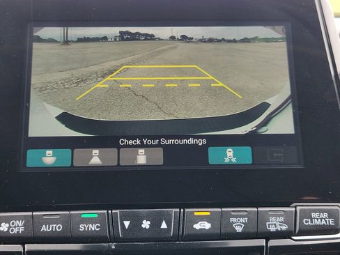 Used 2023 Honda Odyssey Touring image 17