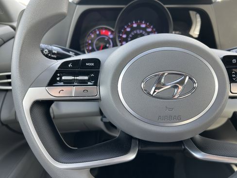 Used 2023 Hyundai Elantra SEL image 30