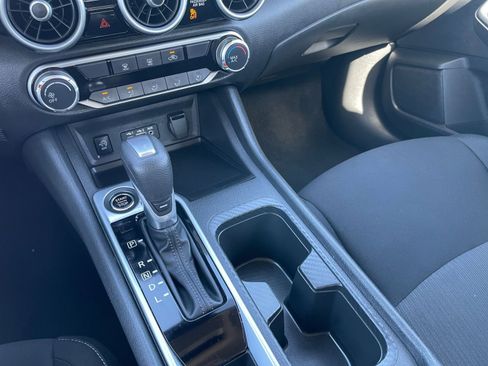 Used 2025 Nissan Sentra SV image 40