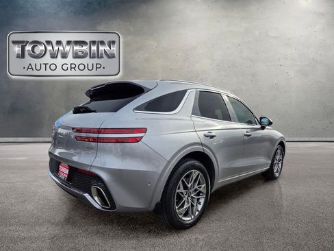Used 2022 Genesis GV70 2.5T w/ Advanced Package AWD/4WD image 4
