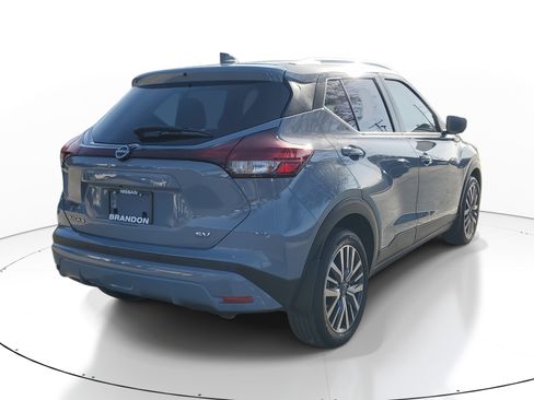 Certified 2023 Nissan Kicks SV image 7