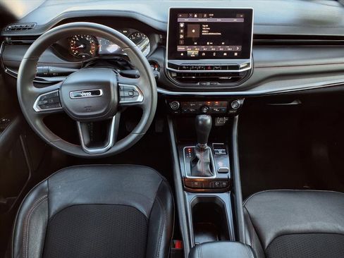 Used 2023 Jeep Compass Trailhawk image 12