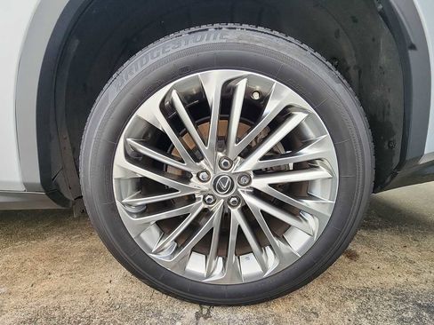 Used 2022 Lexus RX 450hL Luxury image 19