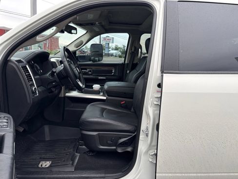 Used 2018 RAM 2500 Laramie w/ Convenience Group AWD/4WD image 5