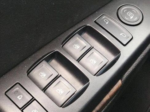 Used 2020 Chevrolet Tahoe 4WD w/ Suspension Package, Off-Road image 17