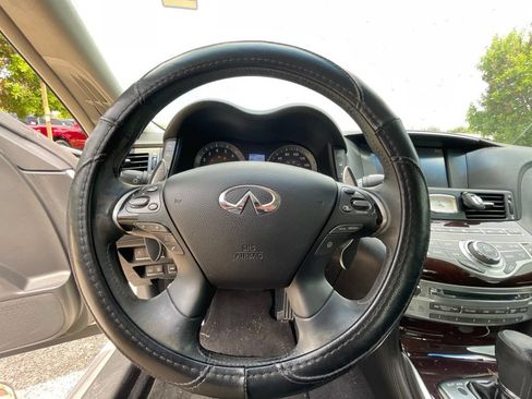 Used 2011 INFINITI M37 w/ Sport Pkg RWD image 12