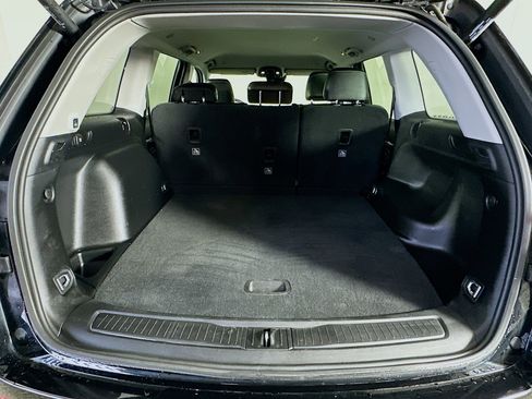 Used 2023 Jeep Grand Cherokee Limited w/ Trailer Tow Prep Group (B) image 29