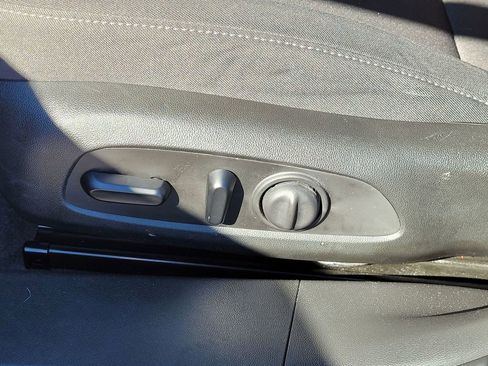 Used 2021 Chevrolet Malibu RS image 16