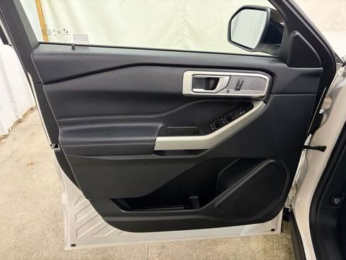 Used 2023 Ford Explorer XLT w/ Equipment Group 202A image 41