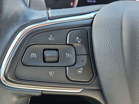 Used 2022 Buick Envision Essence w/ Sport Touring Package image 24