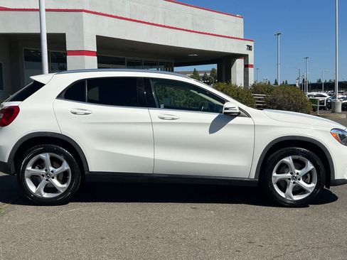 Used 2018 Mercedes-Benz GLA 250 4MATIC image 6