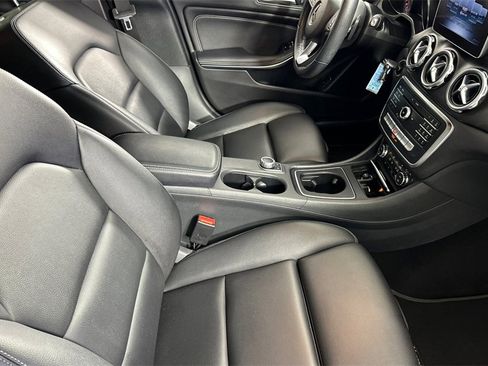 Certified 2019 Mercedes-Benz GLA 250 image 18