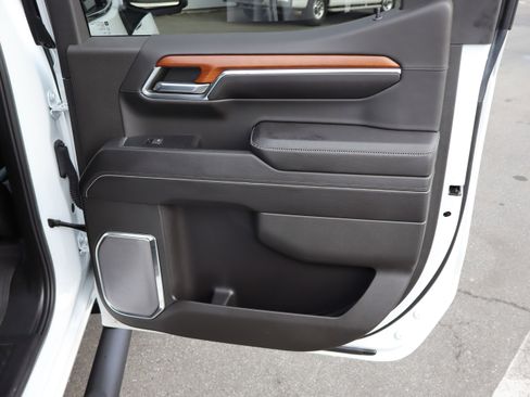 Used 2022 GMC Sierra 1500 Denali image 37