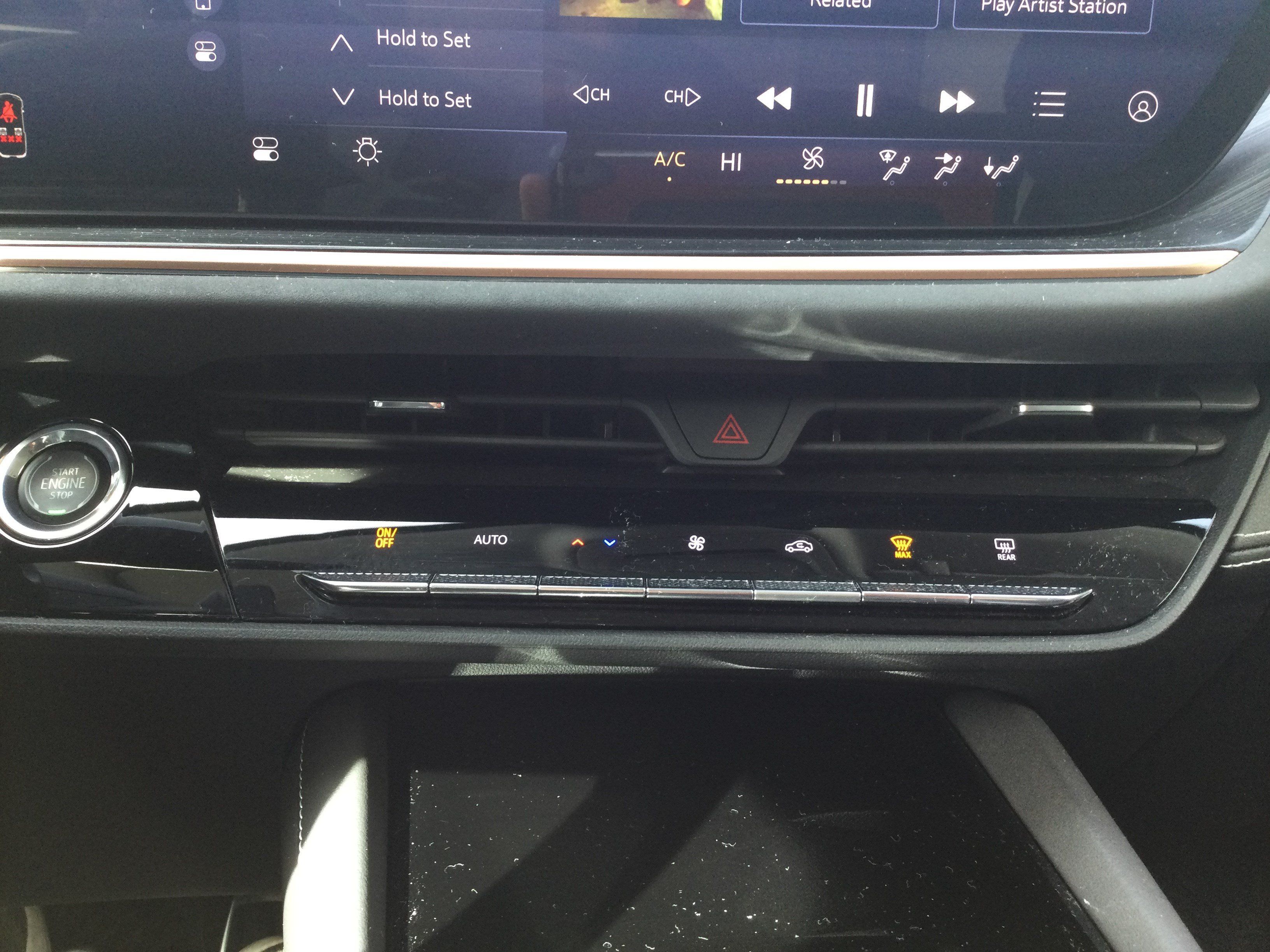 Used 2025 Buick Envision Sport Touring AWD/4WD image 12