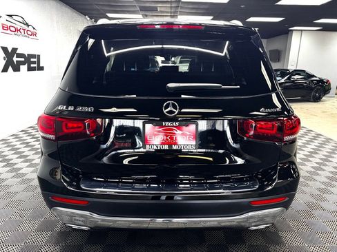 Used 2020 Mercedes-Benz GLB 250 4MATIC image 12