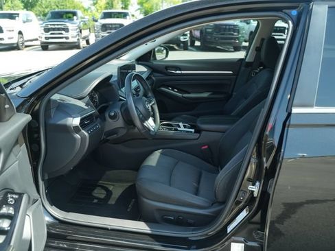 Used 2023 Nissan Altima 2.5 SV w/ SV Premium Package FWD image 13