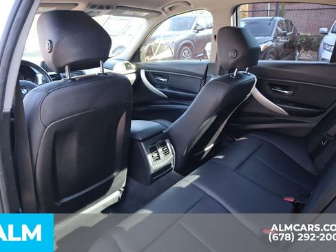 Used 2018 BMW 320i Sedan image 18