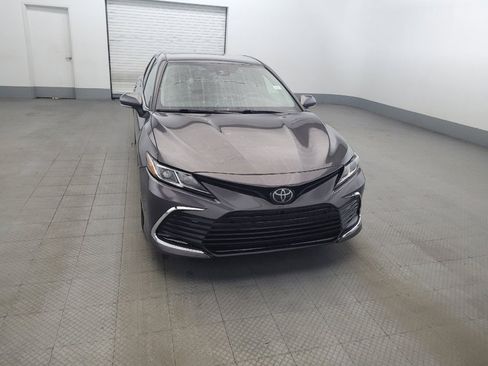 Used 2021 Toyota Camry LE w/ Convenience Package FWD image 14