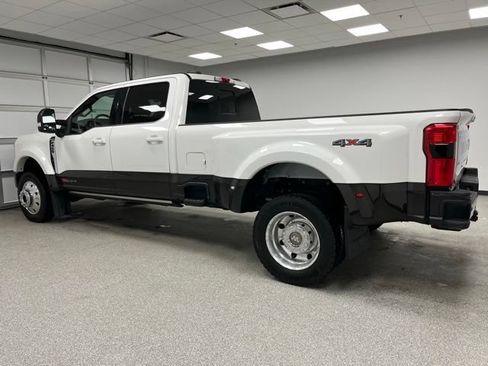 Used 2025 Ford F450 King Ranch AWD/4WD image 7