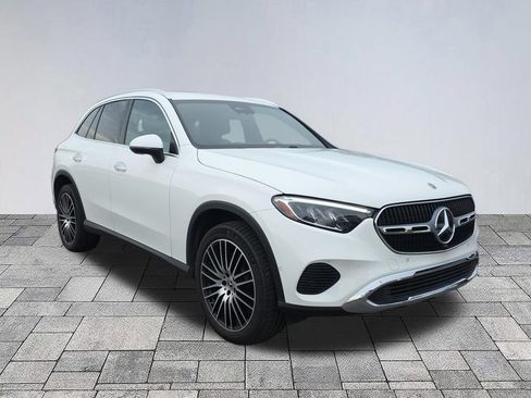 Certified 2025 Mercedes-Benz GLC 300 image 1