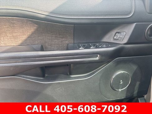 Used 2018 Ford Expedition Limited w/ Equipment Group 301A RWD image 8