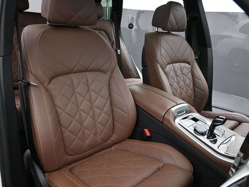 Used 2023 BMW X5 xDrive40i w/ Luxury Seating Package AWD/4WD image 20