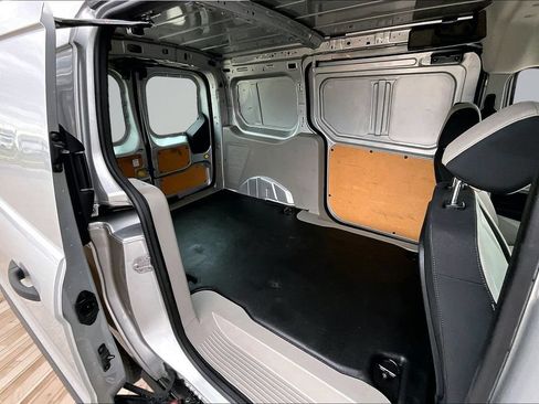 Used 2023 Ford Transit Connect XLT FWD image 24