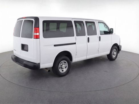 Used 2025 Chevrolet Express 3500 LT w/ LT Preferred Equipment Group image 9