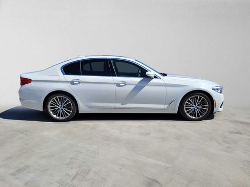 Used 2018 BMW 530i RWD image 4